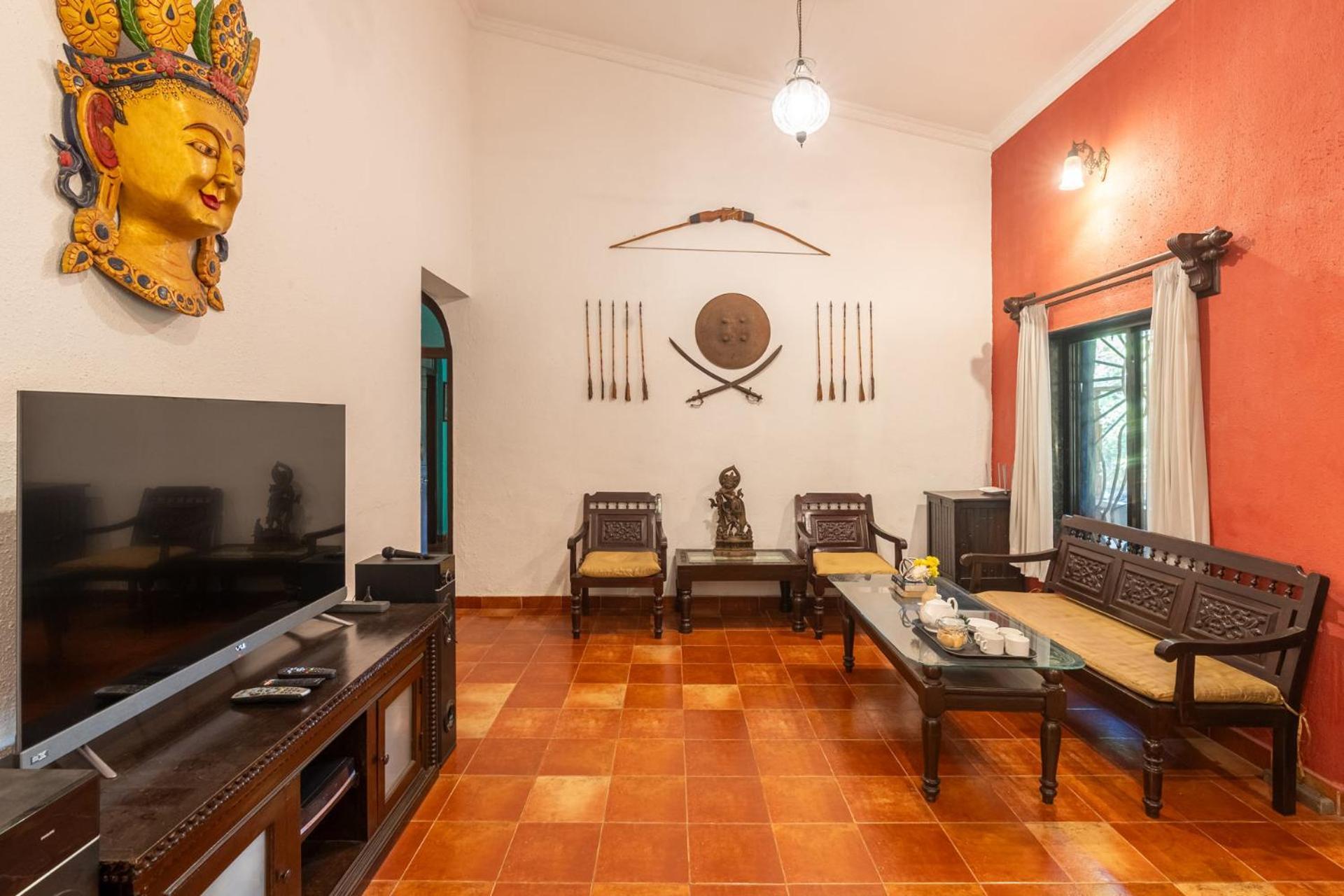 קארג'אט Vintage Estate - Lakeside Allure With Vintage Decor,A Plunge Pool & A Lawn Featuring A Charming Gazebo מראה חיצוני תמונה