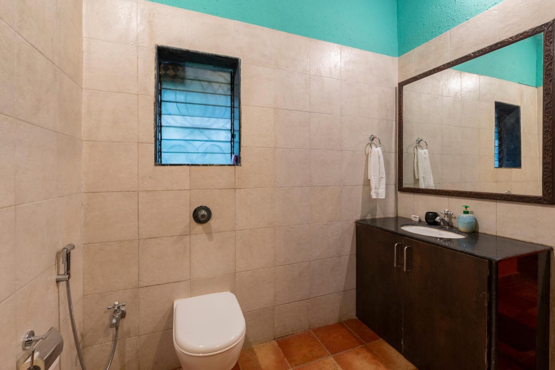 קארג'אט Vintage Estate - Lakeside Allure With Vintage Decor,A Plunge Pool & A Lawn Featuring A Charming Gazebo מראה חיצוני תמונה